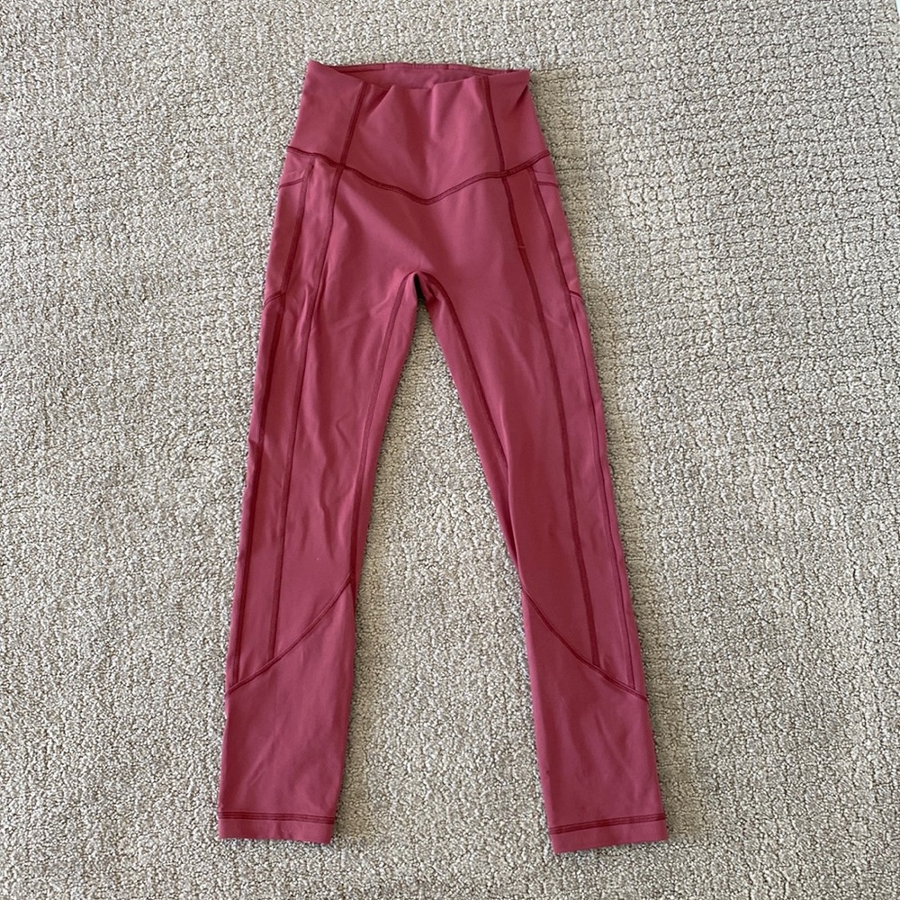 Lululemon size 2 7/8 pink leggings